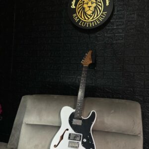 Guitarra Eart- ETT2, Semi Acústica