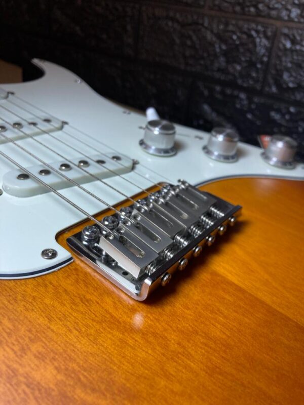 Guitarra Eart YMX-SG3 PRO Sunburst - Image 2