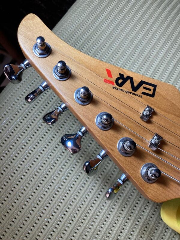 Guitarra Eart YMX-SG3 PRO Sunburst - Image 3