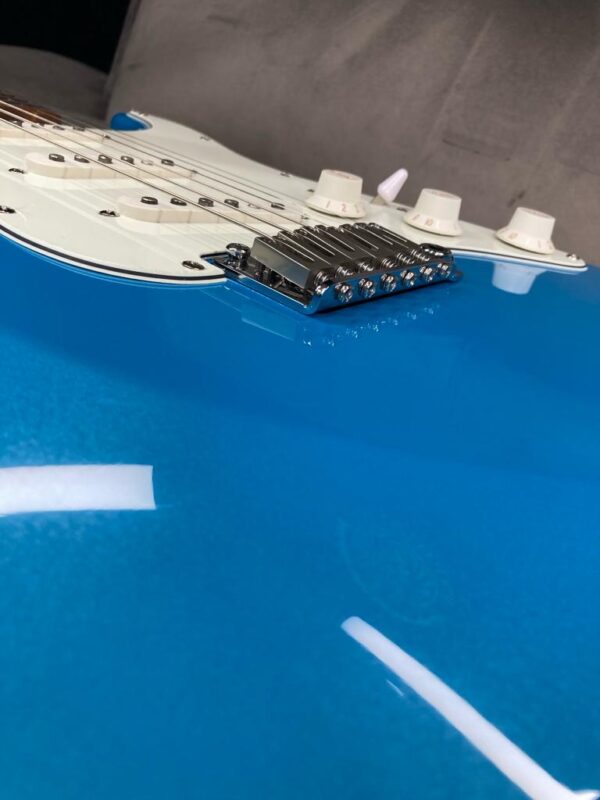 Guitarra strato SSS NK-VS60 Sonic Blue - Image 2