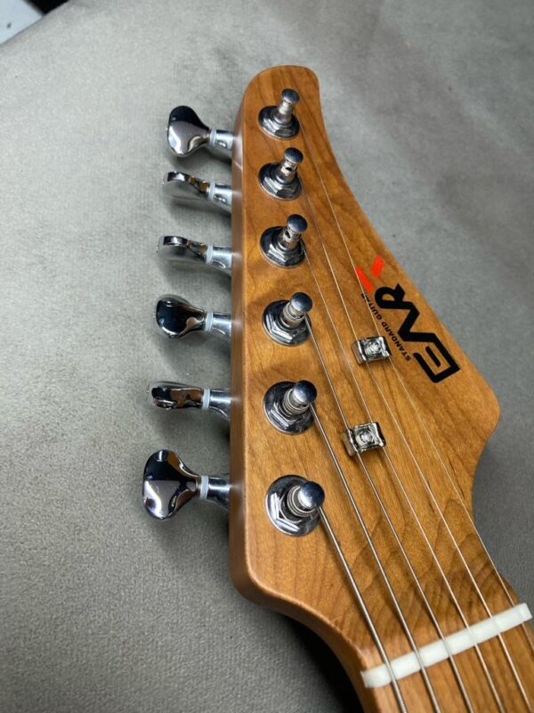 Guitarra strato SSS NK-VS60 Sonic Blue - Image 3